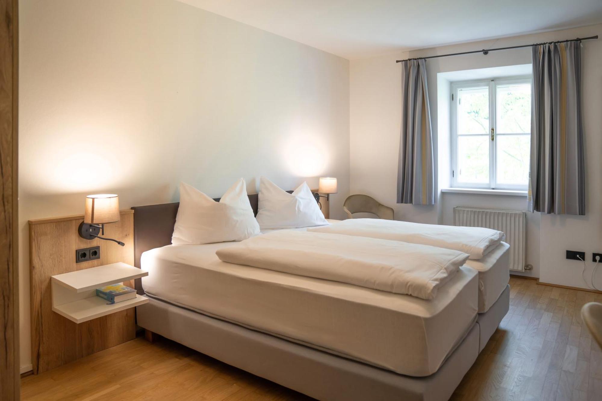 Johannes Schloessl - Gaestehaus Der Pallottiner Am Moenchsberg Homestay Salzburg