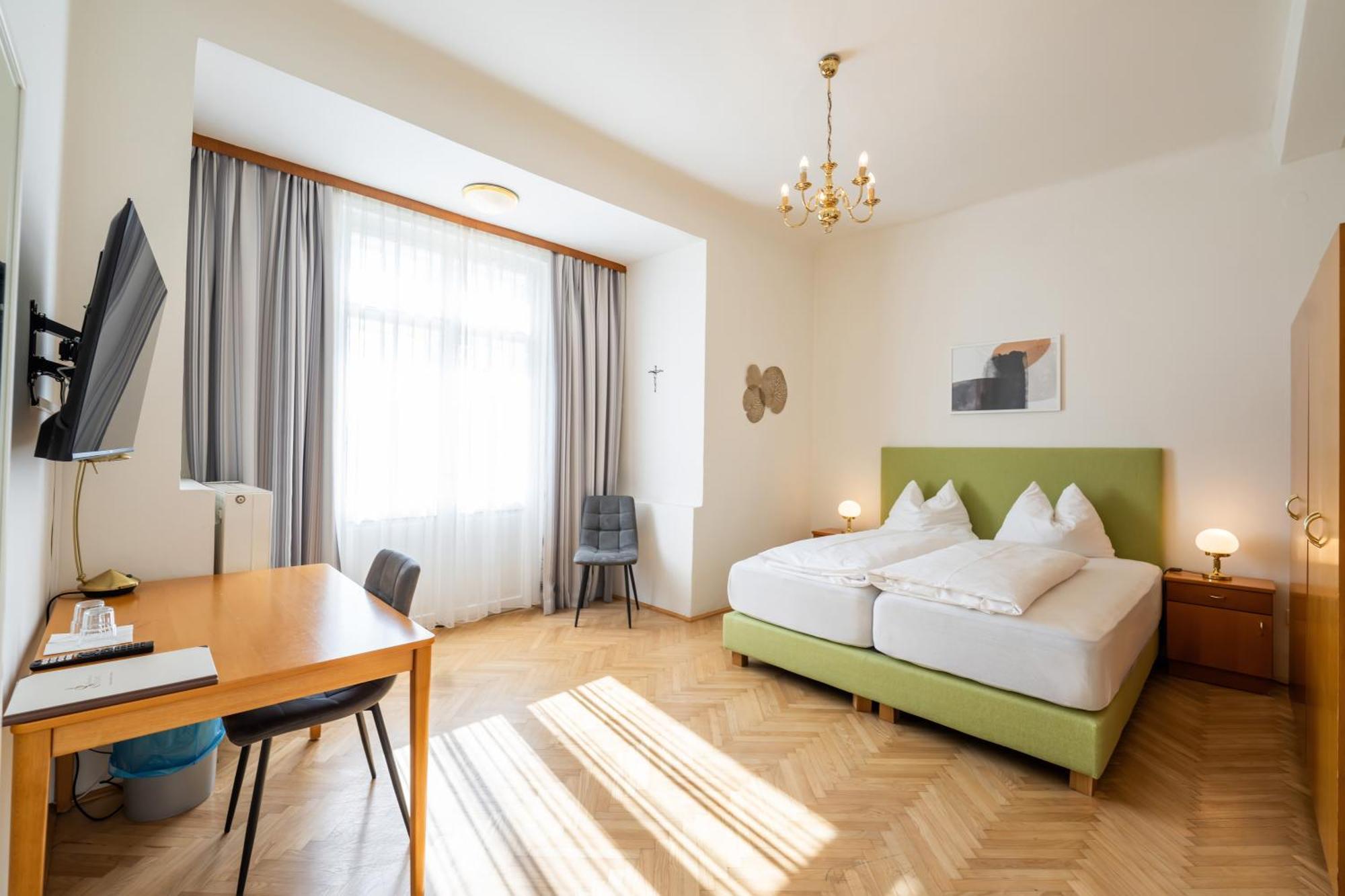 Homestay Johannes Schloessl - Gaestehaus Der Pallottiner Am Moenchsberg